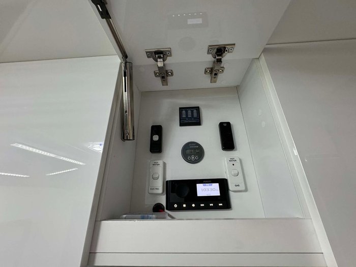 2024 Legend Trackline 15' Off-Road - $104 990 Special Offer $99 990