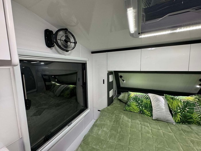2024 Legend Trackline 15' Off-Road - $104 990 Special Offer $99 990