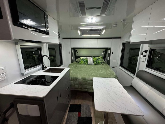 2024 Legend Trackline 15' Off-Road - $104 990 Special Offer $99 990