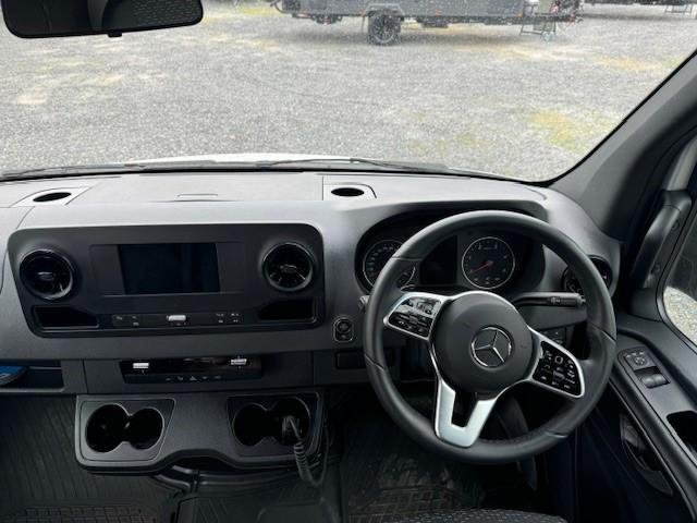 2025 Red Centre Mercedes Ellenbrae New Order