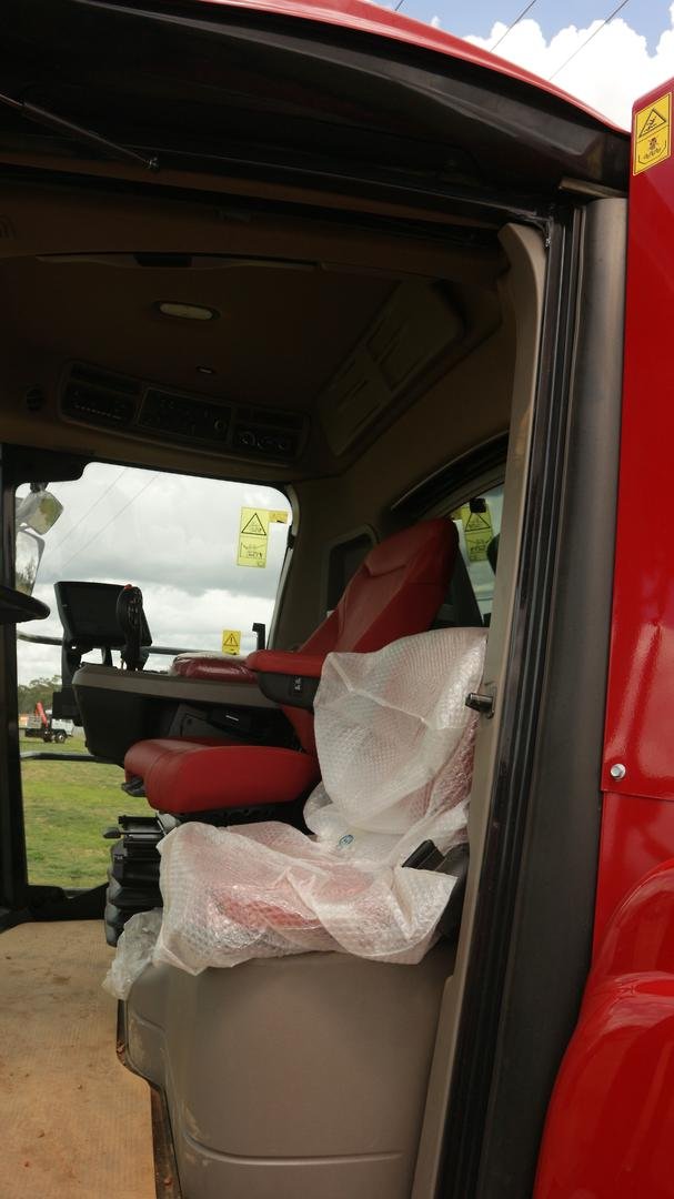 CASE IH 8250 Combine