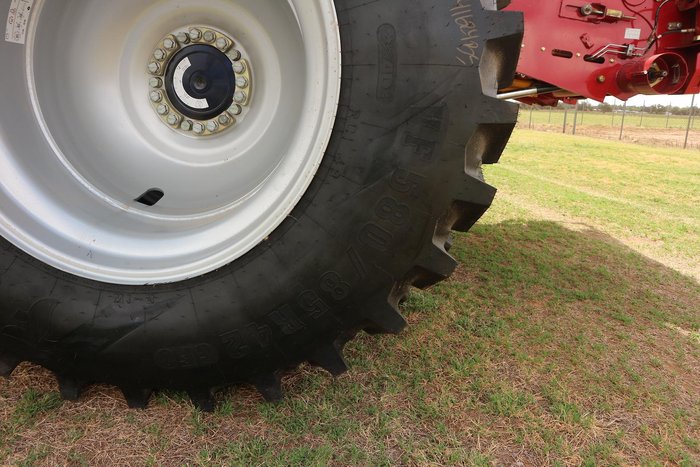 0 CASE IH 8250 Combine RED