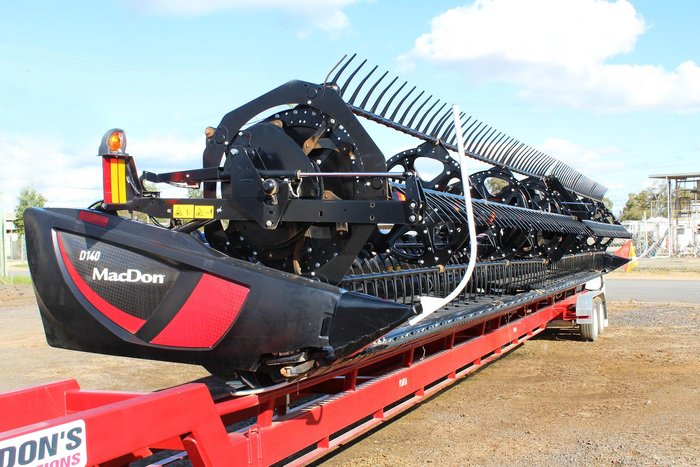 0 MacDon D140 Rigid Draper 40Ft Front Black