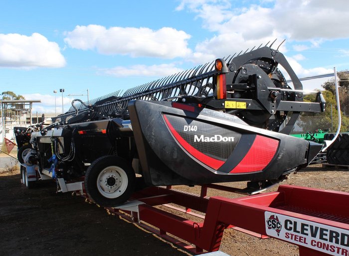 0 MacDon D140 Rigid Draper 40Ft Front Black