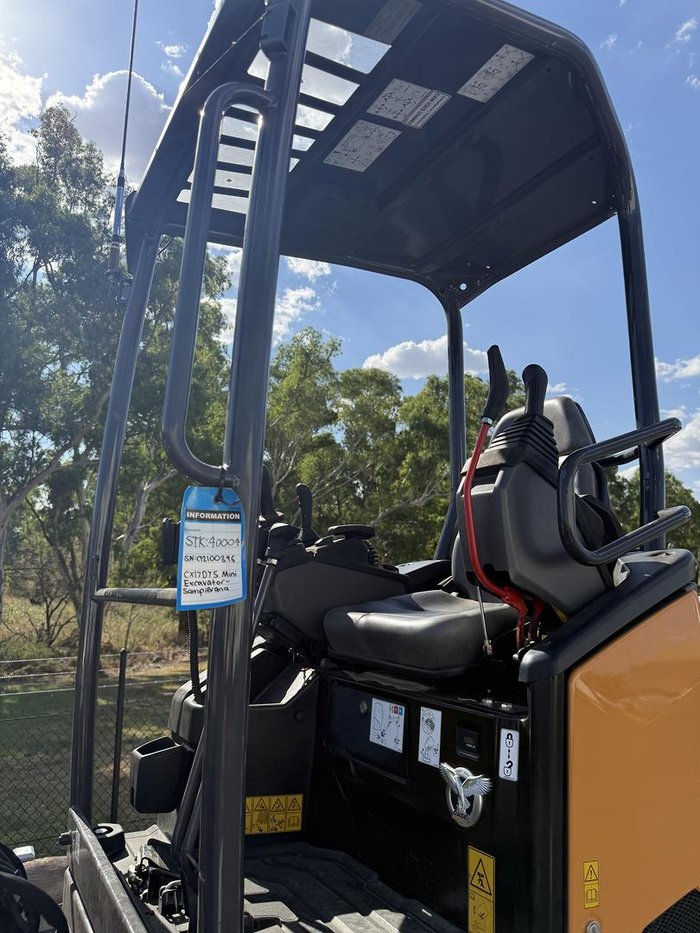 CASE CE Cx17d Mini Excavator, Trailer And Buckets