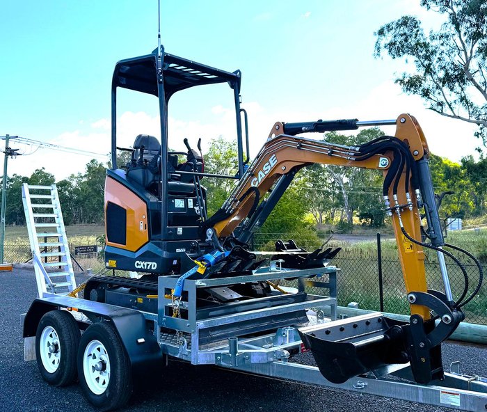 CASE CE Cx17d Mini Excavator, Trailer And Buckets