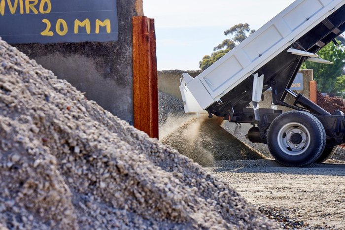 2025 Fuso Canter 615 Tipper WHITE