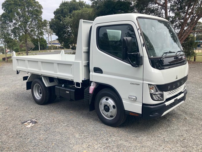 2025 Fuso Canter 615 Tipper WHITE