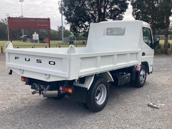 2025 Fuso Canter 615 Tipper WHITE