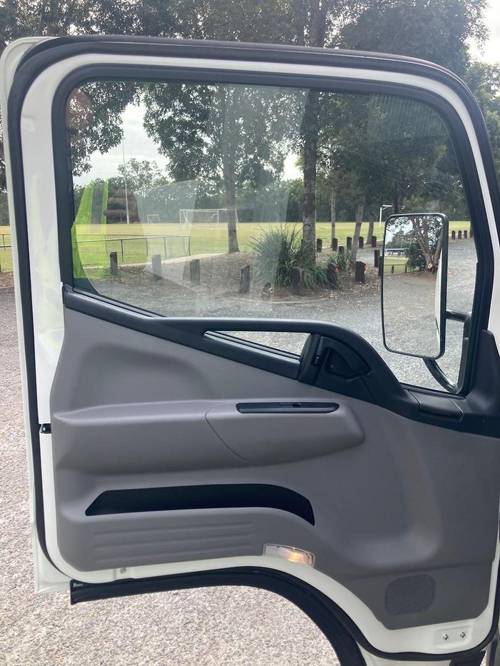 2025 Fuso Canter 615 Tipper WHITE