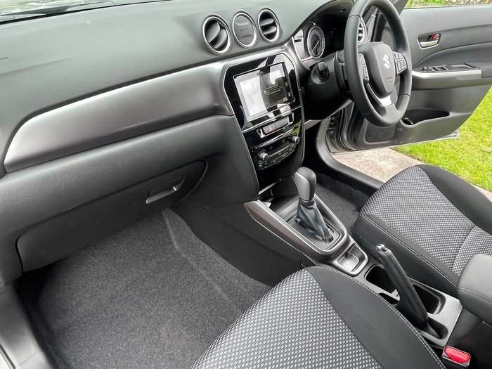 2024 Suzuki Vitara LY Series II Galactic Grey