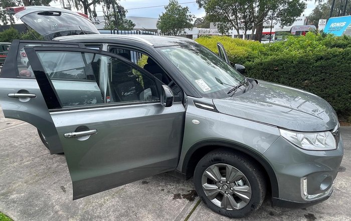2024 Suzuki Vitara LY Series II Galactic Grey