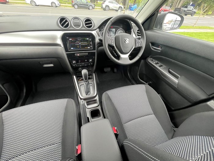 2024 Suzuki Vitara LY Series II Galactic Grey