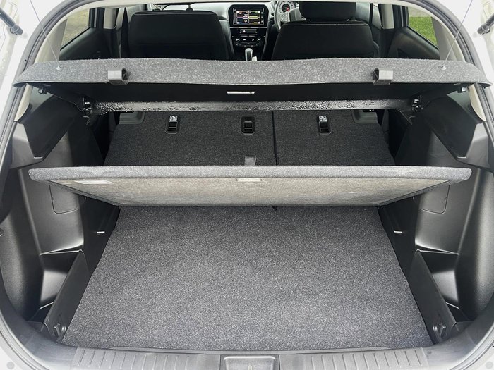 2024 Suzuki Vitara LY Series II Galactic Grey