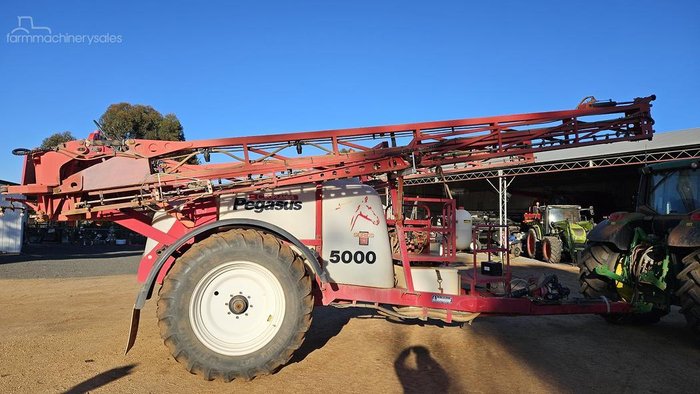 2011 CROPLANDS Pegasus 5030 Red