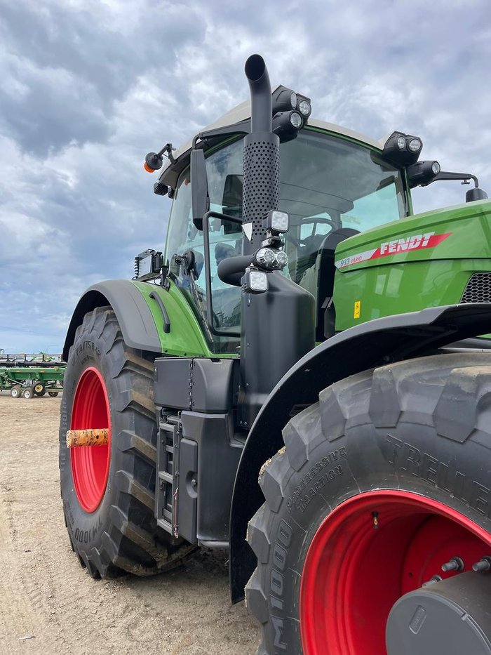 2024 Fendt 933 Gen7 Tractor