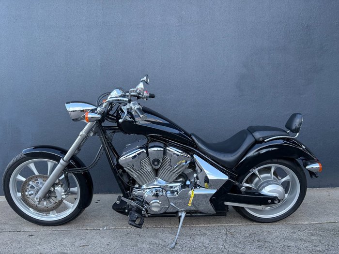 2010 Honda VT1300CX BLACK