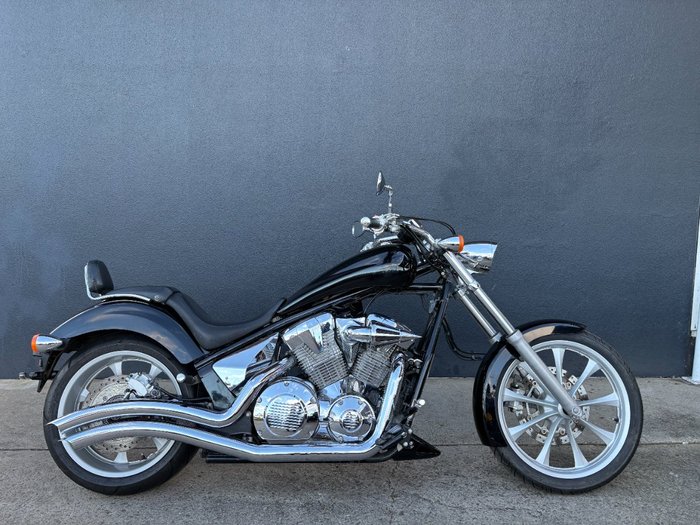2010 Honda VT1300CX BLACK