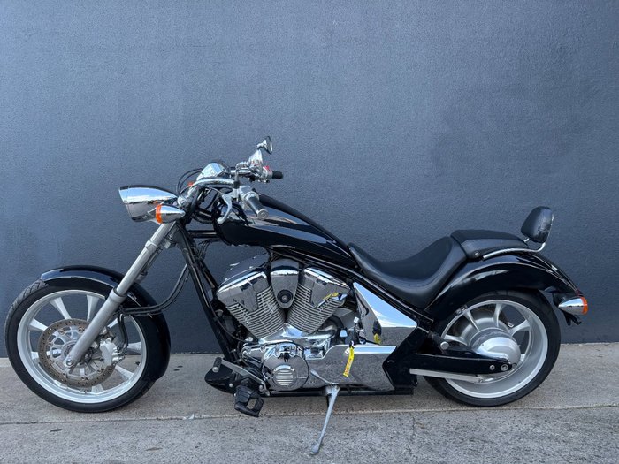 2010 Honda VT1300CX BLACK