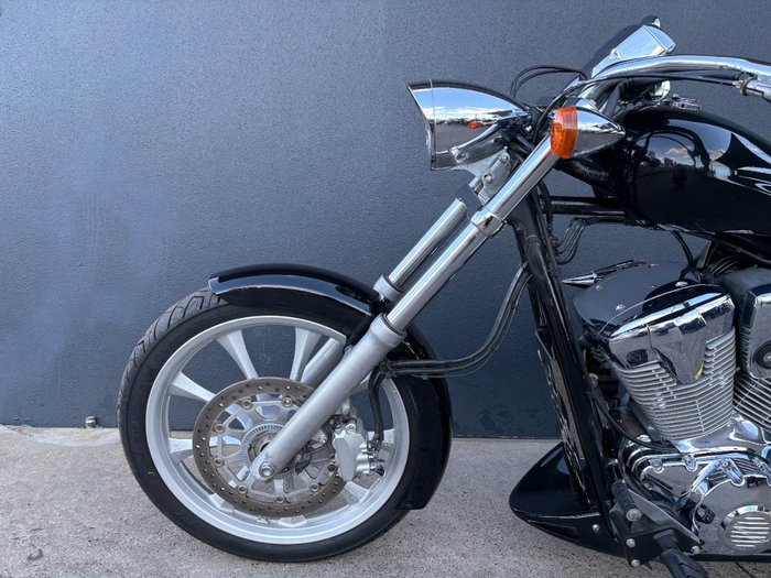 2010 Honda VT1300CX BLACK