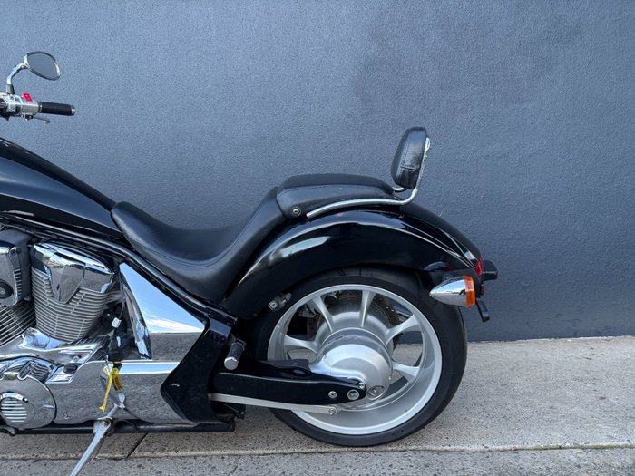 2010 Honda VT1300CX BLACK