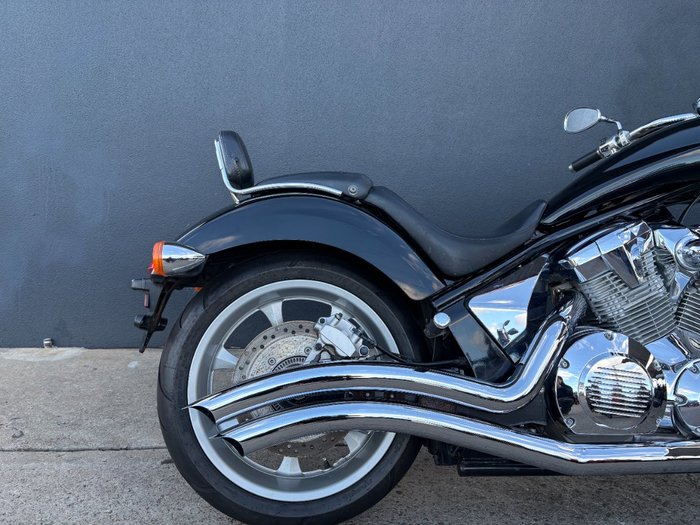 2010 Honda VT1300CX BLACK