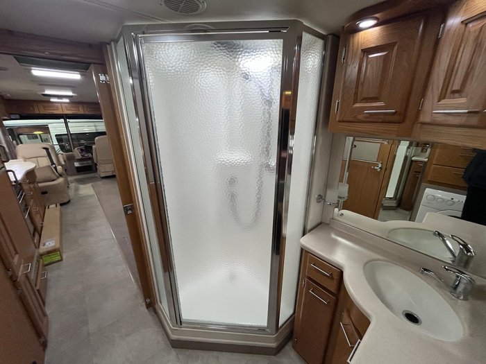 2007 Winnebago Classic 4094Sl