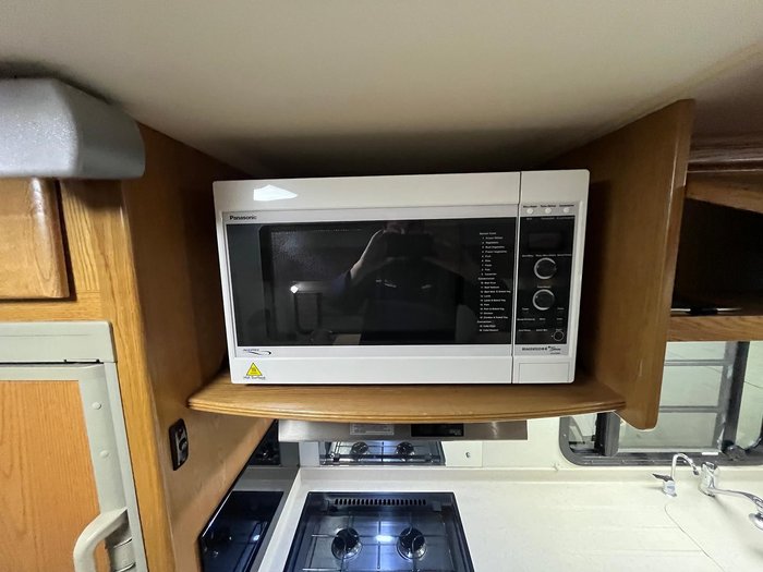 2007 Winnebago Classic 4094Sl