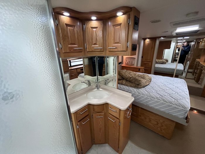 2007 Winnebago Classic 4094Sl