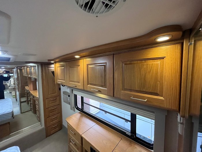 2007 Winnebago Classic 4094Sl