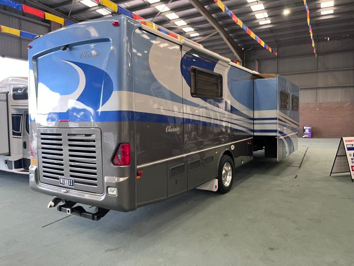 2007 Winnebago Classic 4094Sl