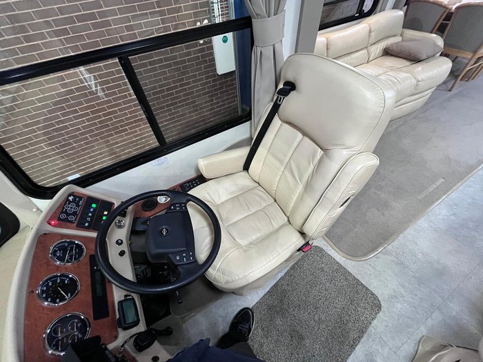 2007 Winnebago Classic 4094Sl