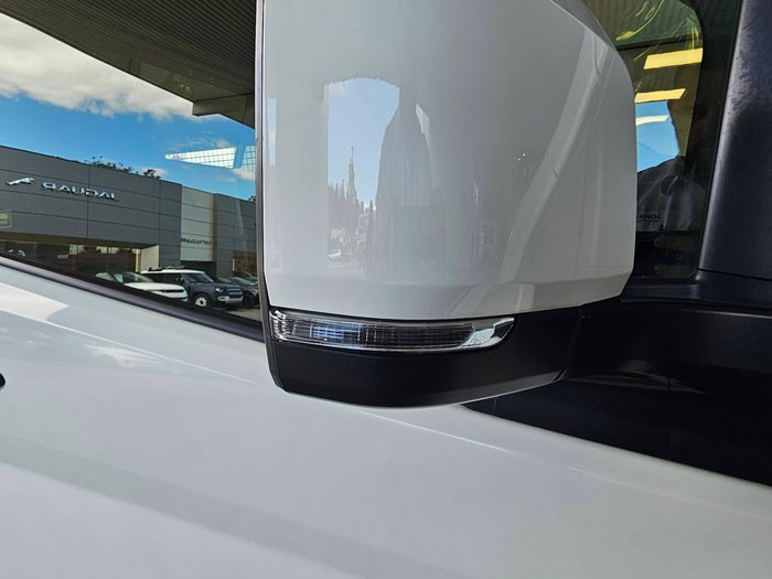 2019 TOYOTA HIACE LWB