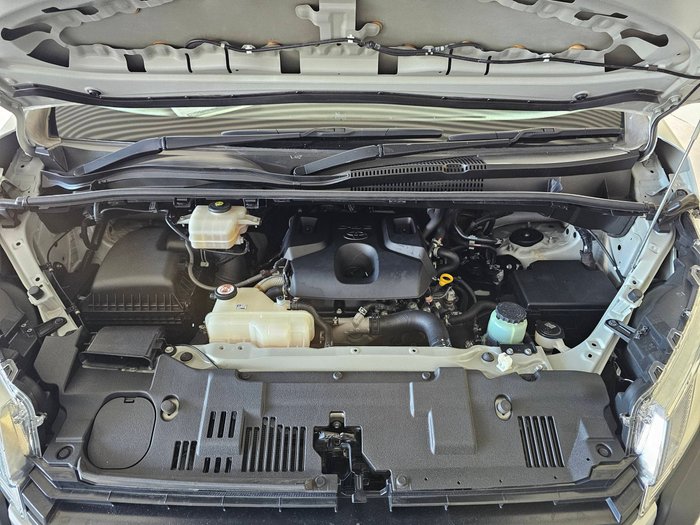 2019 TOYOTA HIACE LWB
