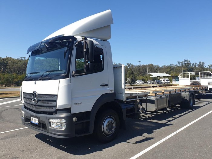 2017 Mercedes-Benz Atego 1224 S-cab WHITE