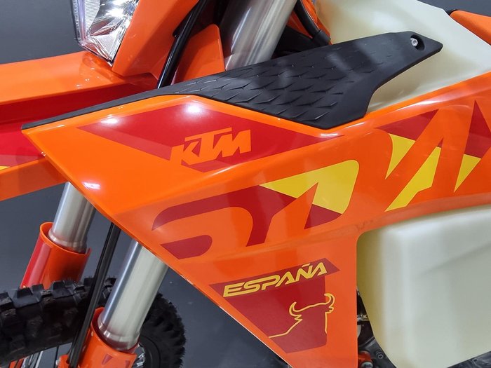 2025 KTM 500 EXC-F Six Days EXC-F Orange