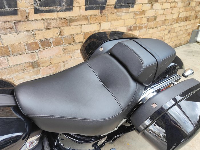 2024 HARLEY-DAVIDSON SPORT GLIDE 107 (FLSB) ROAD BLACK