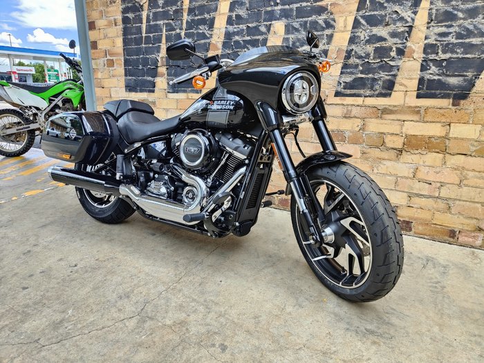 2024 HARLEY-DAVIDSON SPORT GLIDE 107 (FLSB) ROAD BLACK