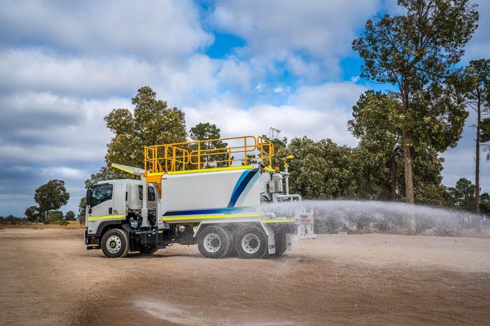 2025 Isuzu Fvz 260-300 F SERIES White