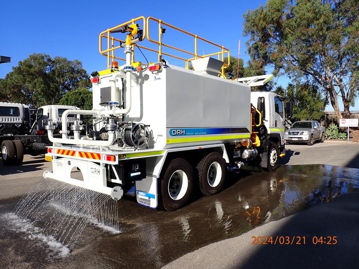 2025 Isuzu Fvz 260-300 F SERIES White