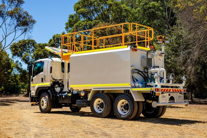 2025 Isuzu Fvz 260-300 F SERIES White
