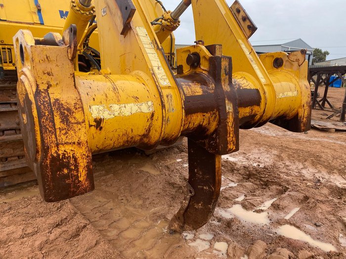 2003 Komatsu D275ax-5