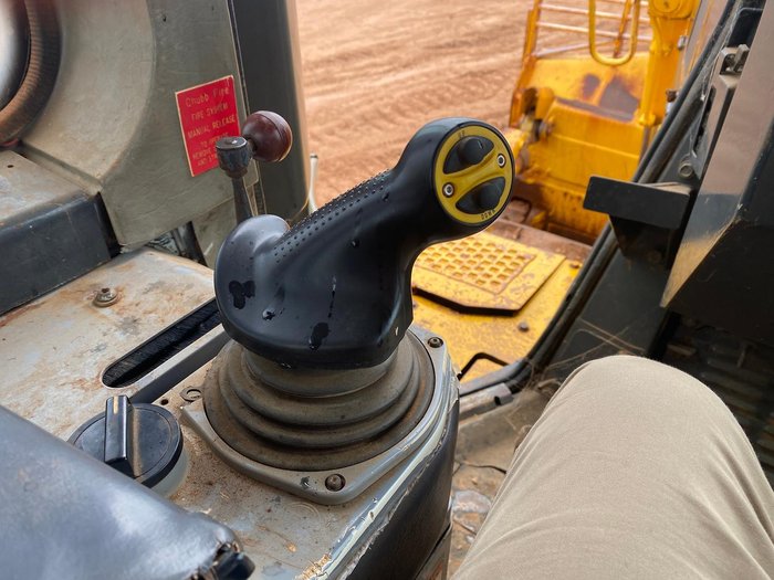 2003 Komatsu D275ax-5