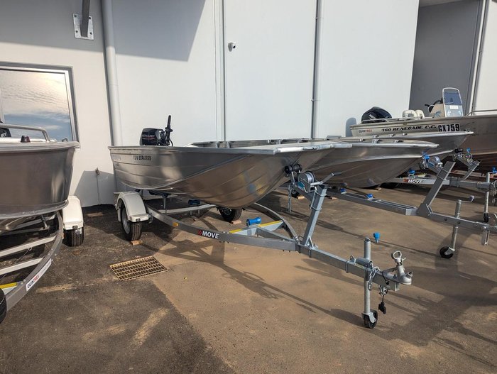 2023 QUINTREX F370 Outback Explorer