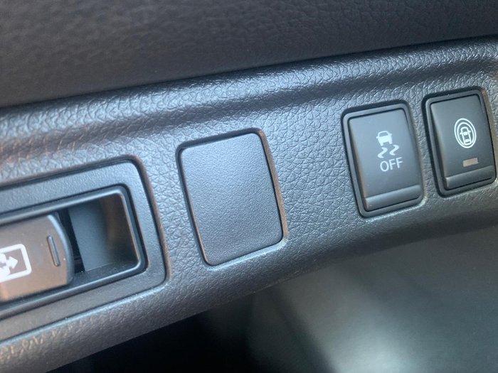 2024 Nissan Navara Black Edition