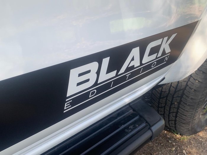 2024 Nissan Navara Black Edition