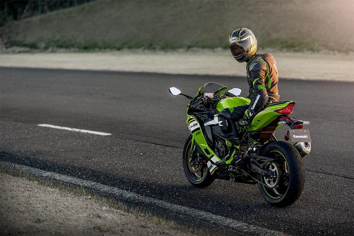 2025 Kawasaki Ninja ZX-4RR KRT Edition Ninja Green