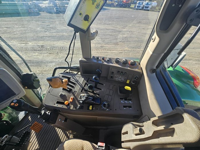 2014 John Deere 6150M Green