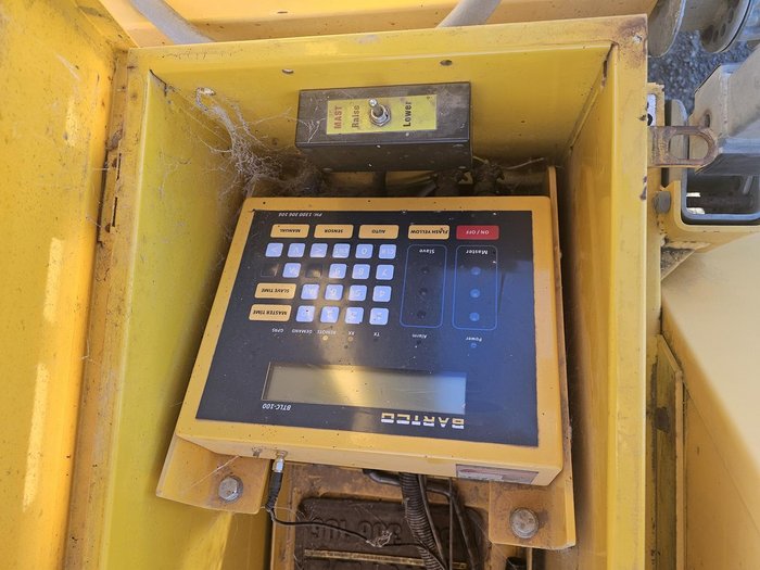 2015 Bartco Portable Traffic Lights Yellow