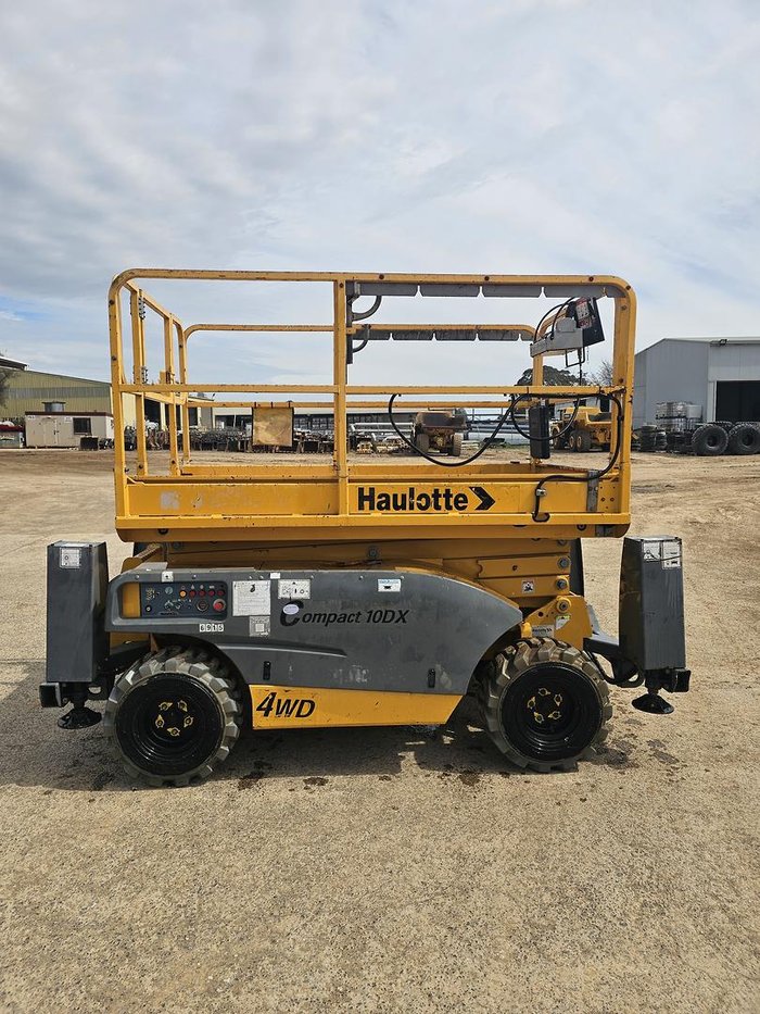 2017 Haulotte Compact 10Dx Yellow